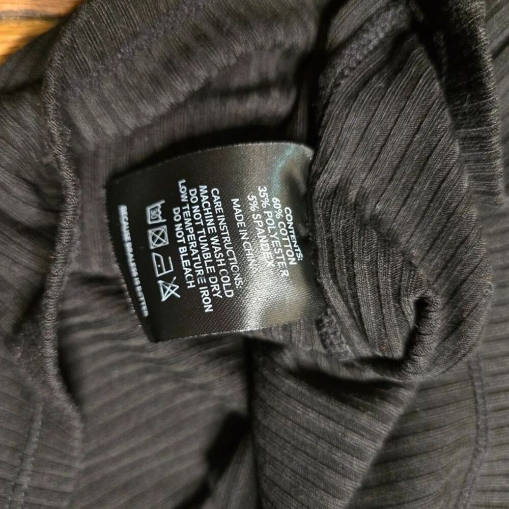Klassy Network size M Black High Neck Ribbed Tank Built in Bra - Picture 5 of 7